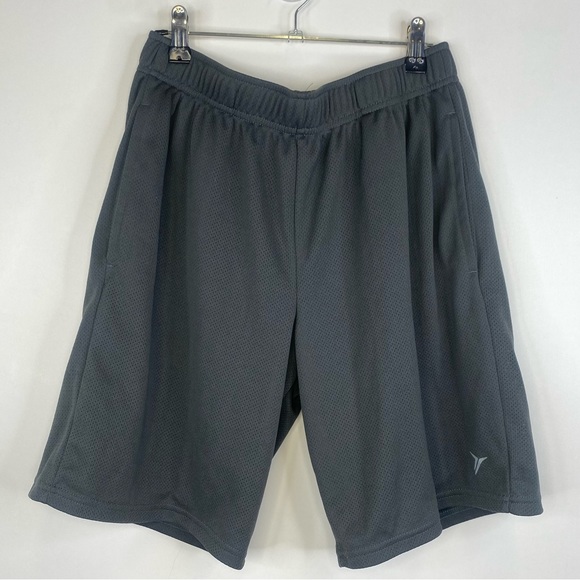 2 Old Navy Active Mens Athletic Shorts Size Medium - Picture 3 of 7